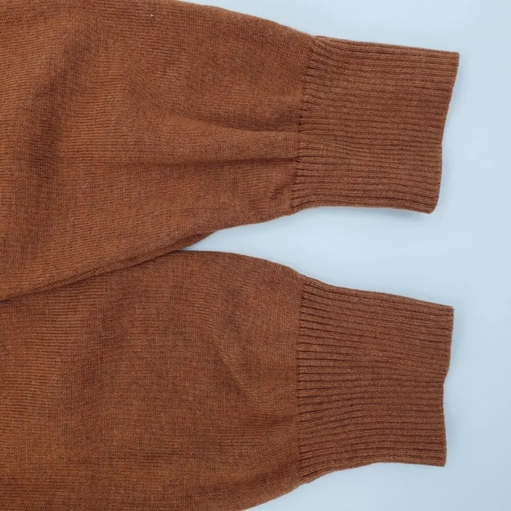 Jos. A. Bank pima cotton V-neck sweater size M - Picture 4 of 11